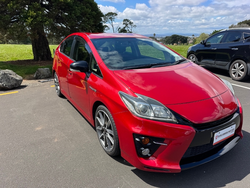 2013 Toyota Prius G's Sports Package done 95k -Ready!