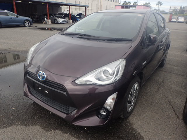 2015 Toyota Aqua S PACK done 107k -SOLD!