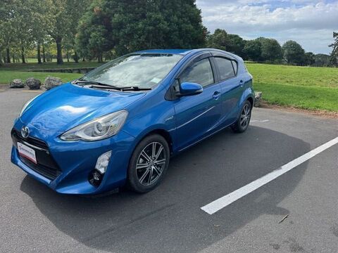 2015 Toyota Aqua S Pack ! done 91k - SOLD!