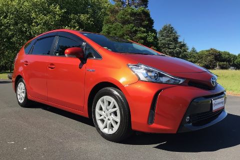 2015 Prius ALPHA S - SOLD!
